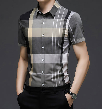 Half Sleeves Men's Cotton Check Shirt